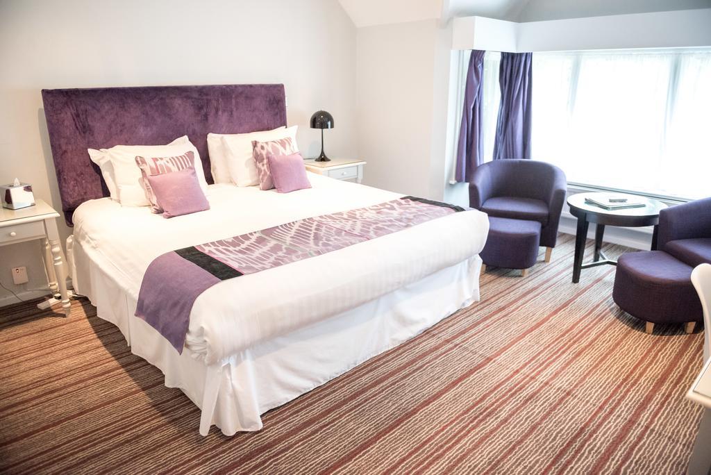 The Casa Hotel-Yateley, Farnborough Room photo